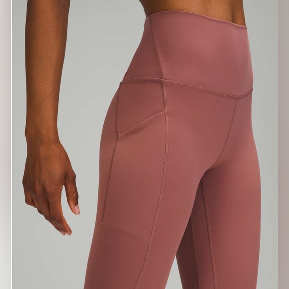 lululemon Align™ High-Rise Pant with Pockets 25"
Spiced Chai size 8 - Picture 3 of 8